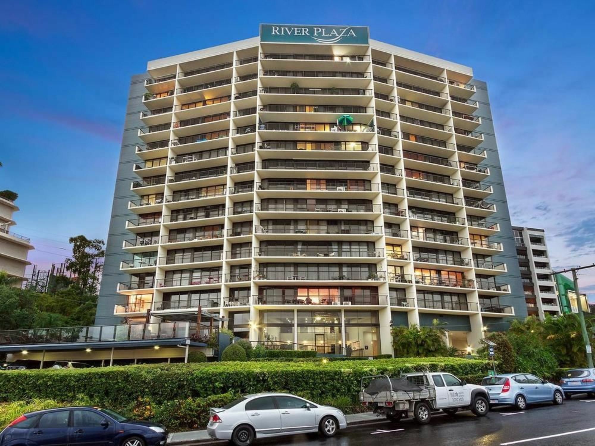 River Plaza Apartments Brisbane Southbank Exterior photo
