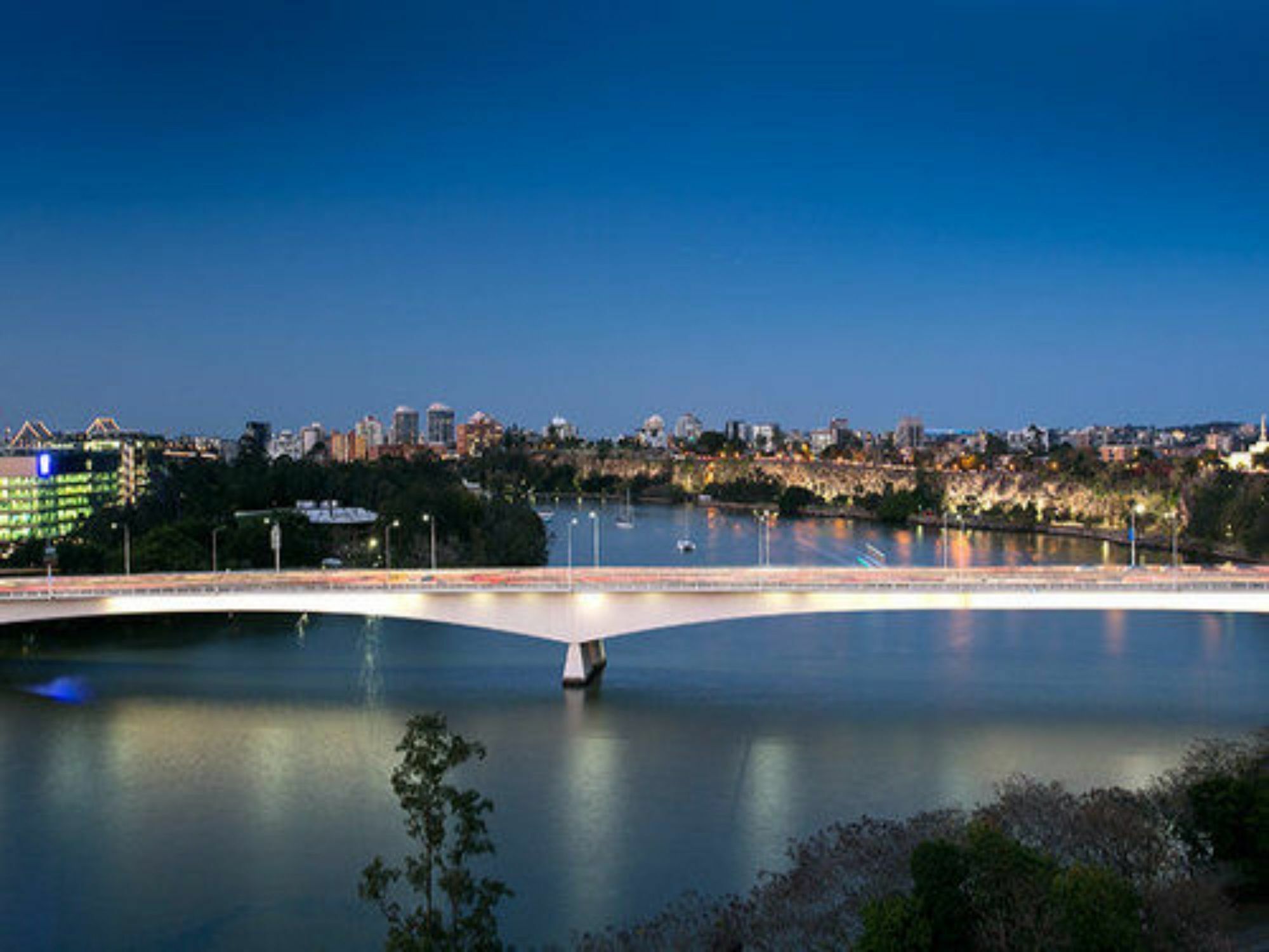 River Plaza Apartments Brisbane Southbank Exterior photo